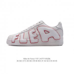 耐克 Nk Air Force 7 Low 联名款 3M反光 空军一号低帮休闲板鞋 ，鞋款鞋身以一袭白色为主调，搭配皮革材质打造。外侧分别饰有 SUN 以及 H