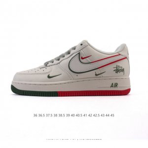 耐克 Nike Air Force 1 '07 Low 空军一号含气垫 小白鞋 2025年 蛇年新款 低帮百搭厚底增高休闲运动板鞋。柔软、弹性十足的缓震性能和出