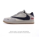 公司级 耐克 乔丹Air Jordan 1 Low Aj1 乔1 乔丹1代Aj1 倒钩 低帮复古文化休闲运动篮球鞋。从1985 年面世的元年款汲取设计灵感，采用