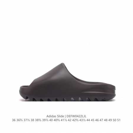阿迪达斯 Adidas Yeezy Slide 经典运动拖鞋时尚厚底增高男女一字拖鞋。Yeezy Slide椰子拖鞋的外观十分吸引人，融合了舒适与时尚的元素，延 - 点击图像关闭