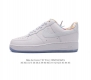 耐克 Nike Air Force 1 '07 Low 空军一号含气垫 低帮百搭厚底增高休闲运动板鞋。柔软、弹性十足的缓震性能和出色的中底设计，横跨复古与现代的