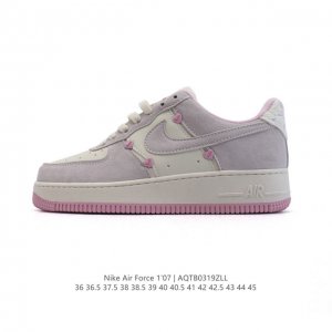 130 耐克 Nike Air Force 1 '07 Low 空军一号含气垫 小白鞋 低帮百搭厚底增高休闲运动板鞋。柔软、弹性十足的缓震性能和出色的中底设计，