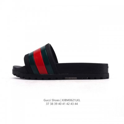 Gucci 古奇 官网主推款休闲运动拖鞋 沙滩鞋 家居鞋 3D印花字一拖鞋 历年经爆典款 一脚蹬凉拖鞋。正品原版开模 高端复刻 Gucci 24Ss 夏季时潮尚