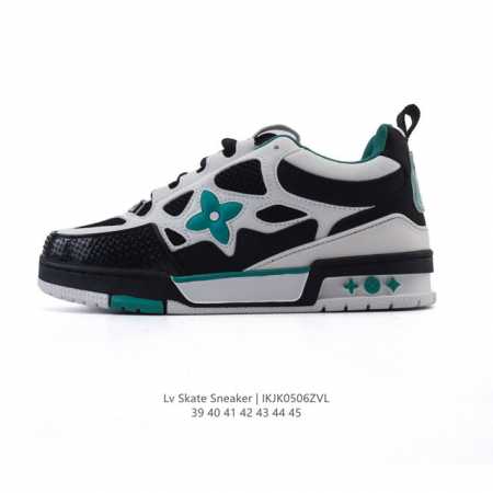 lv Skate Sneaker 路易威登 2025年新款运动板鞋 蛇年限定 春夏秀场初次亮相，此次以粒面牛皮革焕新呈现。加垫鞋领和鞋舌援引滑板鞋设计，科技鞋带 - 点击图像关闭