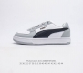 Puma 彪马 男女式 Caven 运动板鞋卡文 中性运动鞋 Caven 是对经典 1 年代篮球轮廓的微妙旋转 外观是真正的经典 这款鞋的鞋面由至少 20% 的