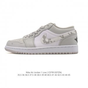 公司级 耐克 乔丹Air Jordan 1 Low Aj1 乔1 乔丹1代Aj1 低帮复古文化休闲运动篮球鞋。该鞋款从 1985 年元年款汲取设计灵感，焕新演绎