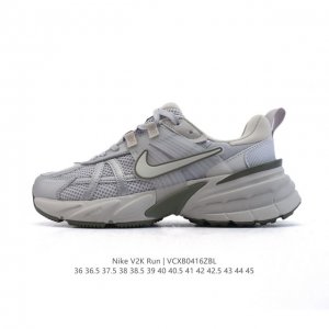 公司级 Nike 耐克 V2K Run 减震防滑 复古低帮运动跑步鞋 超火复古跑鞋，采用太空革组合呼吸网眼布鞋面材质，搭载正确4层组合底模，嵌入Tpu加固稳定模