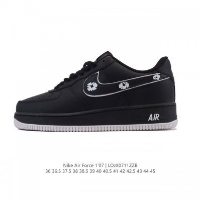真标 耐克 Nike Air Force 1 '07 Low 空军一号含气垫 小白鞋 低帮百搭厚底增高休闲运动板鞋。柔软、弹性十足的缓震性能和出色的中底设计，横