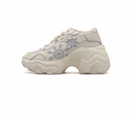 Puma 彪马 女鞋 经典休闲运动鞋奢侈品百搭老爹鞋 在今年仍然还是很受欢迎 对于爱美的人来说 鞋柜里不仅应该有一双白色的鞋子 还应该配有一双又帅又凹的老爹鞋 - 点击图像关闭