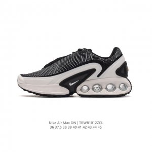 全新nike Air Max Dn 运动鞋 时尚跑步鞋，豆荚造型气垫吸睛！鞋面采用织物材质打造，提供舒适的穿着体验。这款鞋不仅具有时尚的外观，还融合了许多经典的