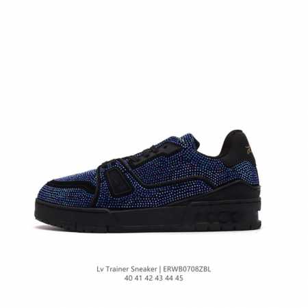 路易威登 满钻 Louis Vuitton Lv路易威登板鞋 时尚运动鞋 潮厚底增高休闲鞋。舒适防滑底和百搭性霸屏整个时尚娱乐圈，细节调整完美主义！致tpr光泽 - 点击图像关闭