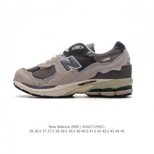 真标 新百伦 New Balance 2002R 跑鞋 男女运动鞋厚底老爹鞋。沿袭了面世之初的经典科技，以 Encap 中底配以升级版 N-Ergy 缓震物料。