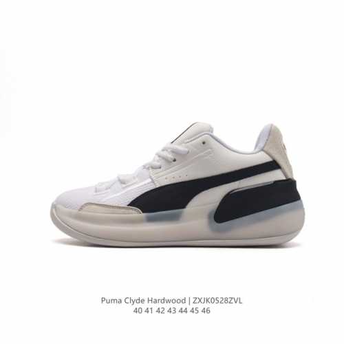 彪马库兹马 Puma Clyde Hardwood 复古低帮缓震透气实战篮球鞋男士运动鞋。这双鞋很大的特征就是后半部分的皮质鞋面，皮质鞋面对脚的包覆真的有那种老