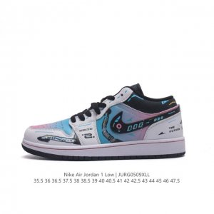 耐克 乔丹air Jordan 1 Low Aj1 乔1 乔丹1代aj1 低帮复古文化休闲运动篮球鞋。该鞋款从 1985 年元年款汲取设计灵感，焕新演绎简约经典