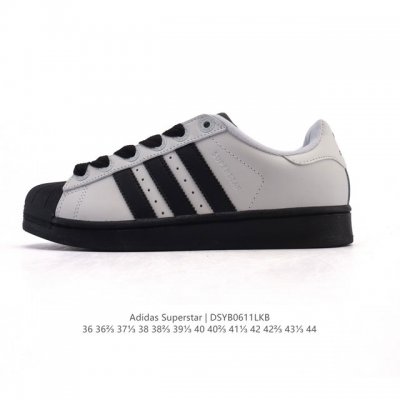 真标 阿迪达斯 Adidas Superstar 2025年新款鞋子 蛇年新款经典贝壳头系列 新款休闲板鞋潮流男女士运动鞋。鞋面柔软皮革拼接材质 标志性的贝壳鞋