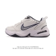 公司级 耐克 Nike Air Monarch Iv男女子训练鞋厚底老爹鞋休闲复古运动鞋。Nike Air Monarch Iv 运动鞋为你打造出众的训练装备，