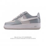 耐克 Nike Air Force 1 '07 空军一号含气垫 小白鞋 低帮百搭厚底增高休闲运动板鞋。柔软、弹性十足的缓震性能和出色的中底设计，横跨复古与现代的