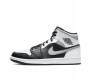 真二层耐克 Nike Air Jordan 1 Retro High Og 乔丹一代aj1 乔1 Aj1 高帮篮球鞋复刻运动鞋 皮面高帮板鞋的设计灵感源自运动夹