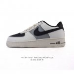 耐克 Nike Air Force 1 '07 Low 空军一号含气垫 低帮百搭厚底增高 小白鞋 休闲运动板鞋。柔软、弹性十足的缓震性能和出色的中底设计，横跨复
