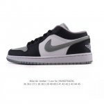 真标 耐克 乔丹Air Jordan 1 Low Aj1 乔1 乔丹1代Aj1 低帮复古文化休闲运动篮球鞋。从1985 年面世的元年款汲取设计灵感，采用简洁大方