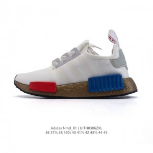 160 阿迪达斯Adidasnmd_R1 3M反光弹力针织面爆米花缓震男女士时尚舒适缓震运动鞋跑步鞋 。采用时髦廓形 以抢眼外形诠释经典细节 为鞋款注入活力搭配