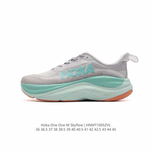 公司级 Hoka One One Skyflow 匠心独运的运动跑鞋 厚底增高老爹鞋 Hoka Skyflow 采用了精致的纱架提花鞋面，缔造出一种宛如量身定制