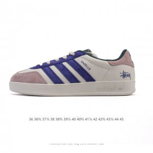 公司级 阿迪达斯 Adidas Originals Gazelle Indoor复古三叶草防滑透明橡胶板鞋经典运动鞋 这款经典鞋,忠于原版设计,缀撞色三条纹和鞋