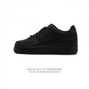 特价 二层皮 耐克 Nike Air Force 1 '07 空军一号男女子运动鞋复古篮球鞋，巧妙结合复古美学和新潮魅力，旨在致敬 40 年来风靡世界的元年款篮