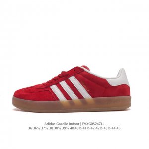 阿迪达斯 Adidas Originals Gazelle Indoor 复古三叶草防滑透明橡胶板鞋经典运动鞋。这款经典鞋,忠于原版设计,缀撞色三条纹和鞋跟饰片