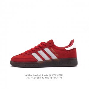 阿迪达斯 Adidas Handball Spezial 三叶草学院风复古休闲板鞋 德训鞋 橡胶底柔软皮革经典运动鞋板鞋。圆头、缝合拼接设计、正面绑带、鞋舌部位
