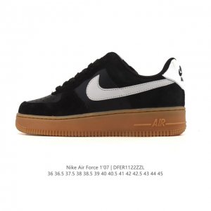 耐克 Nike Air Force 1 '07 Low 空军一号含气垫 低帮 小白鞋 百搭厚底增高休闲运动板鞋。柔软、弹性十足的缓震性能和出色的中底设计，横跨复