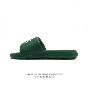 耐克 Nike VICTORI ONE SLIDE 耐克 夏季时尚舒适 高品质 一字拖鞋沙滩鞋拖鞋。采用全新柔软泡棉，响应灵敏，轻盈非凡，打造休闲舒适的穿着体验