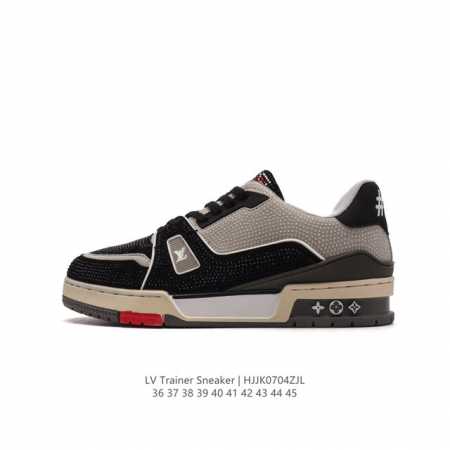 路易威登 满钻 Louis Vuitton LV路易威登板鞋 时尚运动鞋 潮厚底增高休闲鞋。舒适防滑底和百搭性霸屏整个时尚娱乐圈，细节调整完美主义！致TPR光泽 - 点击图像关闭