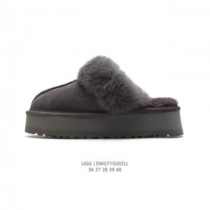 UGG 棉拖 雪地靴 俏皮可爱的百变造型， 美国轻奢品牌UGG 平底系列冬季羊毛一体雪地休闲保暖毛毛家居包头棉拖鞋。官方同步包装 检验标 材料采用原厂防污防水皮