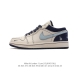 公司级 耐克 乔丹air Jordan 1 Low Aj1 乔1 乔丹1代aj1 低帮复古文化休闲运动篮球鞋。从1985 年面世的元年款汲取设计灵感，采用简洁大