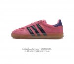 阿迪达斯 Adidas Originals Gazelle Indoor 复古三叶草防滑透明橡胶板鞋经典运动鞋 这款经典鞋,忠于原版设计,缀撞色三条纹和鞋跟饰片