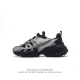 Nike 耐克 V2K Run 减震防滑 复古低帮跑步鞋 超火复古跑鞋，采用太空革组合呼吸网眼布鞋面材质，搭载正确4层组合底模，嵌入tpu加固稳定模块,双层md