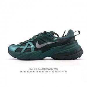 Nike 耐克 V2K Run 减震防滑 复古低帮运动跑步鞋 超火复古跑鞋，采用太空革组合呼吸网眼布鞋面材质，搭载正确4层组合底模，嵌入Tpu加固稳定模块,双层