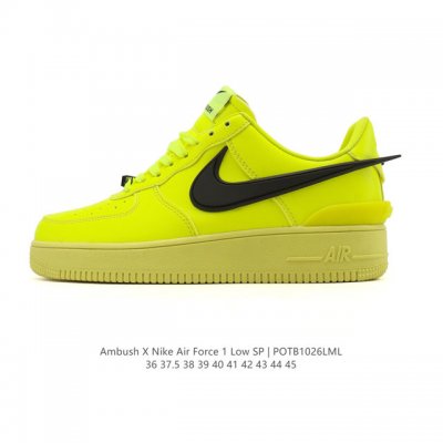 耐克 空军一号 Af1 低帮休闲板鞋 Ambush X Nk Air Force 1'07 Low Sp 空军一号联名标志性的Swoosh延伸至鞋跟之外，鞋舌和