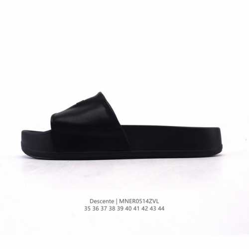 新品 迪桑特Descente Modern Style 柔软舒适休闲 防滑防磨一字拖鞋 黑色舒适 简约百搭，材料非常的软弹 夏日必备 很凉快，纯黑的鞋身很酷，光