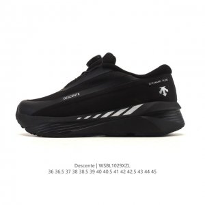 新品公司级 Descente Cron Racer 迪桑特休闲板鞋，男女同款设计，迪桑特Cron Racer系列是一款融合日系极简设计与功能科技的多场景休闲鞋，