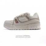 公司级 路易威登 Louis Vuitton Lv路易威登板鞋 时尚运动鞋潮厚底增高男女鞋。舒适防滑底和百搭性霸屏整个时尚娱乐圈，细节调整完美主义！采用柔软皮革