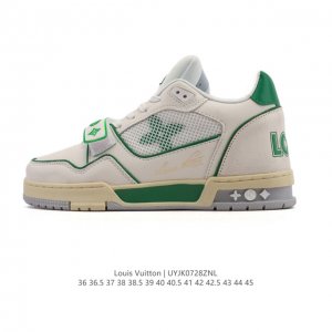 公司级 Lv Skate Sneaker 路易威登 2025年新款运动板鞋 蛇年限定 春夏秀场初次亮相，此次以粒面牛皮革焕新呈现。加垫鞋领和鞋舌援引滑板鞋设计，