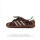 阿迪达斯 Adidas Samba新款 德训鞋 时尚休闲运动板鞋- Wales Bonner 的 Adidas Samba “Studded”亮相，Adidas