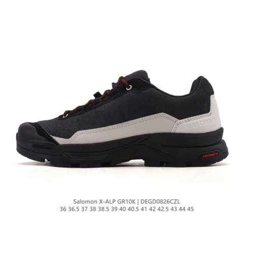 新品公司级 Salomon X-Alp是萨洛蒙推出的低帮越野跑步鞋系列，主打户外功能与城市休闲结合的设计。鞋面材质：采用麂皮拼接与织物组合，内里使用头层牛皮增强