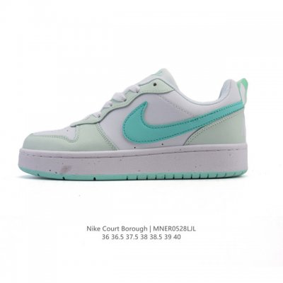 耐克 Nike 女子运动鞋 Court Borough Low 小空军低帮板鞋。1.其皮革材质的鞋面结合网眼鞋舌，在出众外观与质感的同时提供稳固支撑，并且提升透