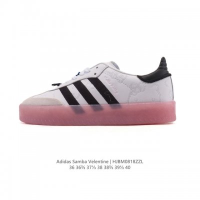 Adidas 阿迪达斯 女款运动鞋 三叶草Samba Velentine 休闲鞋 德训鞋 Hello Kitty 复古板鞋经典运动鞋。一款阿迪达斯的Samba面