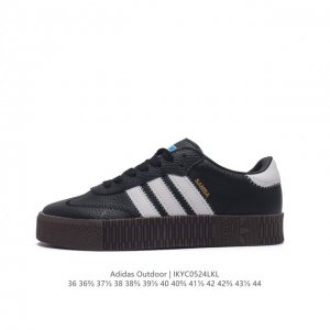 阿迪达斯 Adidas 三叶草 Outdoor 经典三条杠复古休闲运动板鞋春夏时尚简约小白鞋女鞋 类型：男女鞋 货号：Aq1134 码数：36 36.5 37.