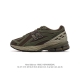 公司级 新百伦 New Balance M 6系列 复古运动鞋单品宝藏老爹鞋款。作为nb最经典的档案鞋型之一，与2002一样， 6有着nb最成熟的技术加持和复古
