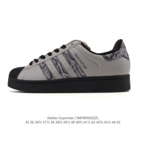 阿迪达斯 Adidas Superstar 2025年新款鞋子 经典贝壳头系列 新款休闲板鞋潮流男女士运动鞋 。鞋面皮革拼接材质 标志性的贝壳鞋头，简约的线条。